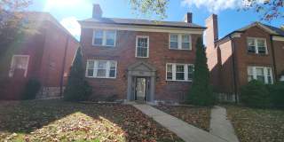 One Bedroom Apartment with Garage Parking! Gallery 6