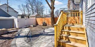 106 Van Dam Street Gallery 26