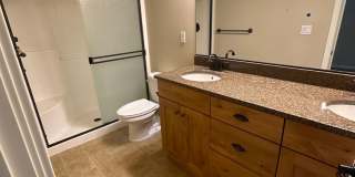 NE 3 Bdrm, 2.5 Bath 1450 sq ft House w/AC and Gas Heat,  All Appliances, Dbl Garage Gallery 12