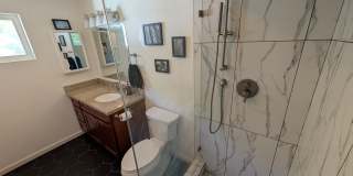 1039 E LARKSPUR Lane Gallery 7