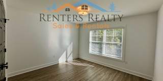 3 Bedroom House with Privacy Fence Gallery 10