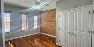 Stylish 2 Bedroom with Spa Bath, Hardwood Floors and Parking Gallery 13