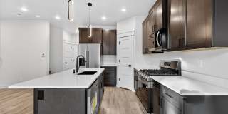 $500 off first month - BRAND NEW 3 BED 2.5 BATH TOWNHOMES WITH 2 CAR GARAGE Gallery 16