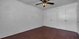 319 Gallery 10
