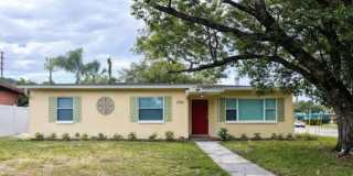 SODO Pool Home in Blankner/Boone school district! Gallery 1
