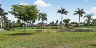 Golf Lover 4 Bed + Den and 3 Bath Pool Home in Lely Golf Estates Gallery 45