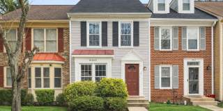 8483 LAUREL OAK Drive Gallery 1