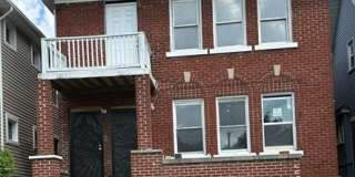 3220 Gladstone Street Gallery 1