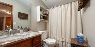 1 Bedroom 1 Bath Furnished Garage Apartment - ALL UTILITIES INCLUDED! Gallery 8