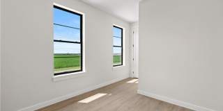 634 Central Parkway Gallery 24