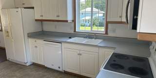 MOVE-IN SPECIAL! $500 OFF FIRST MONTH'S RENT! Large 4-Bedroom, 3-Bathroom House Gallery 4