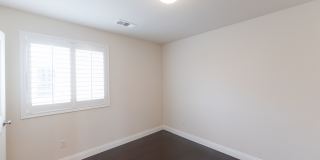 Beautifully Maintained 3 Bed, 2.5 Bath Home in Prime RiverPark Location Gallery 15