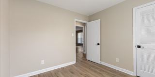 4700 Walden Court - 4706 Gallery 30