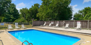 The 4220 Grand Apartments Gallery 8