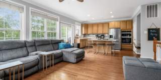 12371 Exchange Row Gallery 3