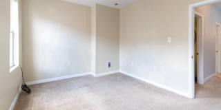 928 S 18TH Street Gallery 24
