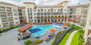 Senior Housing - Arella on Jones Gallery 41