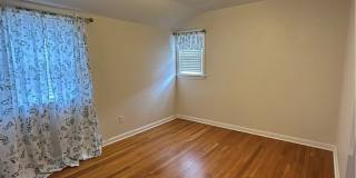 1579 Laclede Road Gallery 31