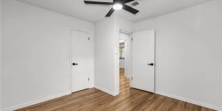 1414 S West Avenue Gallery 30