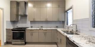 126 N Sycamore Ave Gallery 9