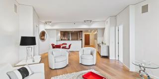 13650 Marina Pointe Dr Gallery 12