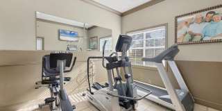 1025 VILLAGIO Circle Gallery 53