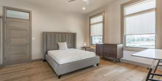 826 NW 8th St Gallery 11