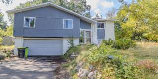 Charming Old Mission Peninsula Home Gallery 1