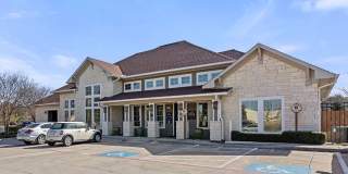 Parkway Grande Apartment Homes Gallery 2