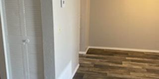 River Walk Apartments Gallery 102