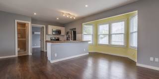 1015 N Palmetto Gallery 1