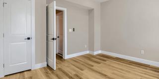 2542 OSWEGO Avenue Gallery 17