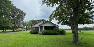 Prime Location! 3 Bed Home on Highway to Martin! Gallery 1