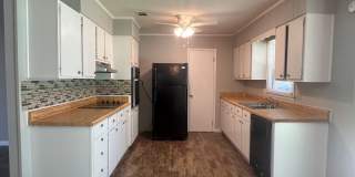 Affordable 3BD/2B Home Close to RAFB Gallery 8