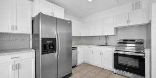 1075 NE Miami Gardens Dr Gallery 27