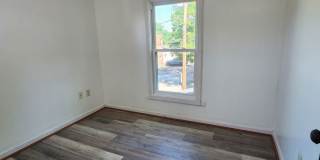 Beautifully Update 4 Bedroom House For Rent in Firestone Park Gallery 19