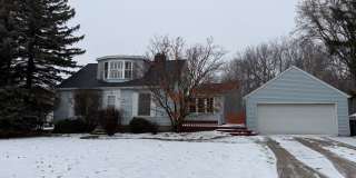 1811 East Willoughby Road Gallery 1