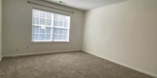 Adorable 3 Bedroom 3 Bath in Preston Green Gallery 14