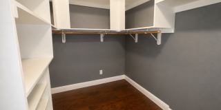 3290 North Vista Avenue Gallery 22