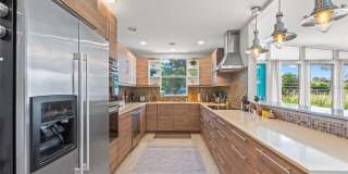 2/2 luxury pool home in Sarasota, unfurnished annual rental Gallery 10