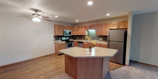 Oxbow Park Apartments Gallery 29