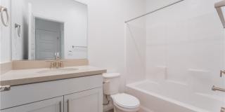 6217 Seastrand Street Gallery 38
