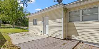 4 Bedroom House Minutes from FSU Gallery 36