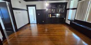 Beautiful Upgraded Single Story Home Gallery 6
