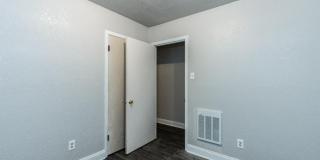 4702 37th Street Gallery 17