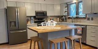 536 Lake Cove Court Gallery 2