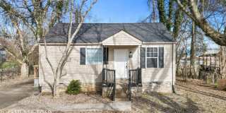 Charming Single Family Home Featuring Spacious Floor Plan and Eat-In Kitchen - Enjoy Your First Month FREE with a 13-Month Lease! Gallery 1