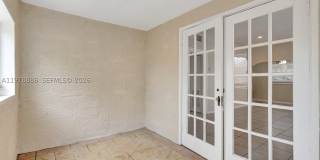 630 33rd St Gallery 2