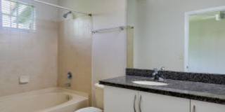 140 SW Peacock Blvd., # 21-205 Gallery 17