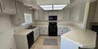 Clean 3 Bedroom / 2 Bathroom home near Stockdale High School, Recently Renovated! Clean 3 Bedroom / 2 Bathroom home near Stockdale High School, Recently Renovated! Gallery 10